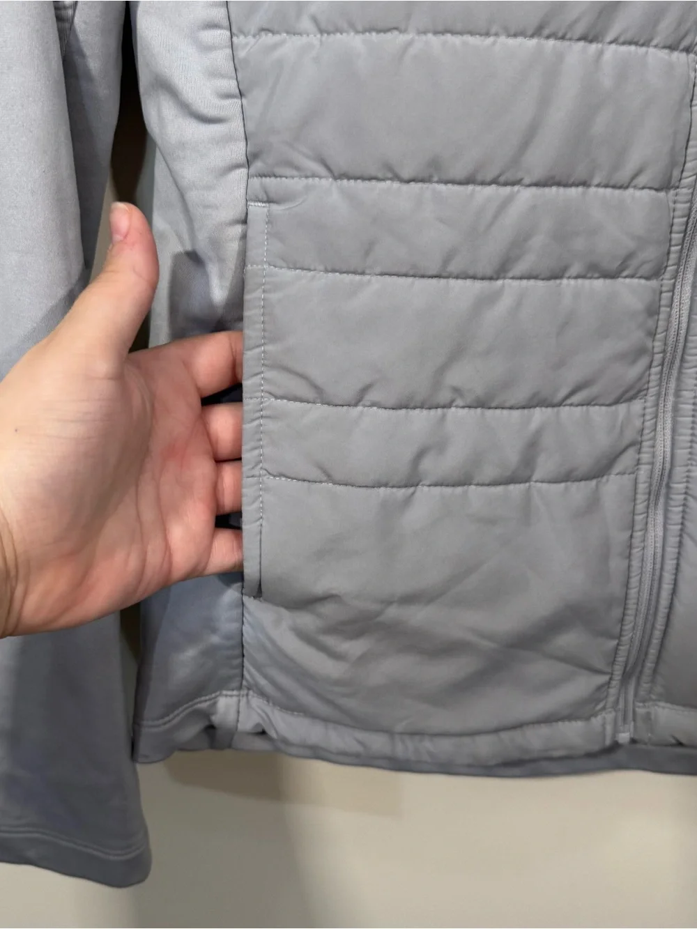 Nike Gray Cold Weather Puffer Chest Full Zip Weather Resistant Running Jacket